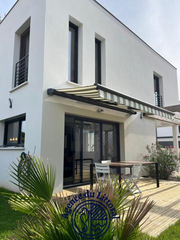 Maison 4 pièce(s) 3 chambre(s) 103 m²