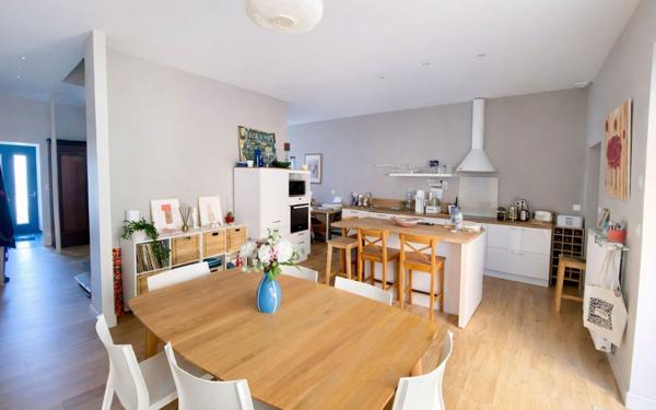 Maison à vendre    6 pièces • 153,62 m2 Dax