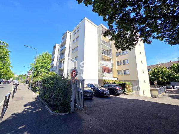 GRAND STUDIO BEL ETAT CENTRE-VILLE DE MULHOUSE