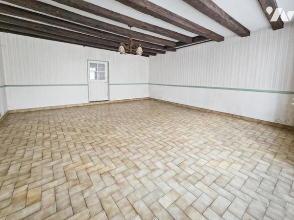 A VENDRE - MAISON DE VILLE - SAINT OUËN DES TOITS 