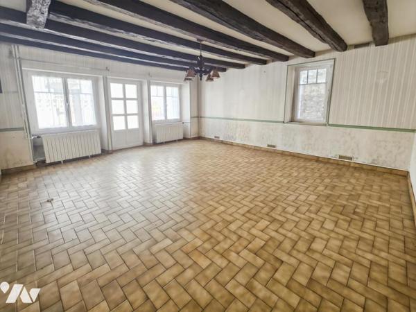 A VENDRE - MAISON DE VILLE - SAINT OUËN DES TOITS 