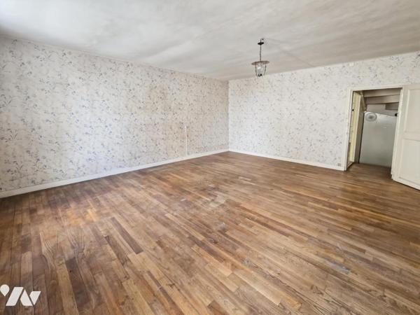 A VENDRE - MAISON DE VILLE - SAINT OUËN DES TOITS 