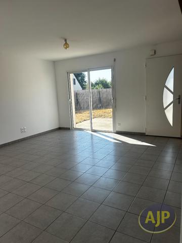 Maison à louer Malville : 4 pièces, 78m² avec 3 chambre(s) à 980€ - AJP Immobilier Savenay