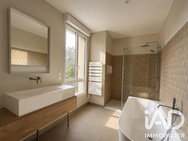 Maison à vendre 10 pièces 260 m² Saint-Maurice