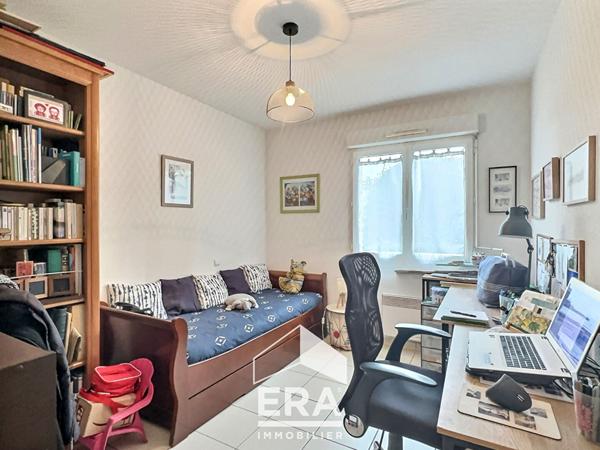 APPARTEMENT T4 - TERRASSE ET PARKING