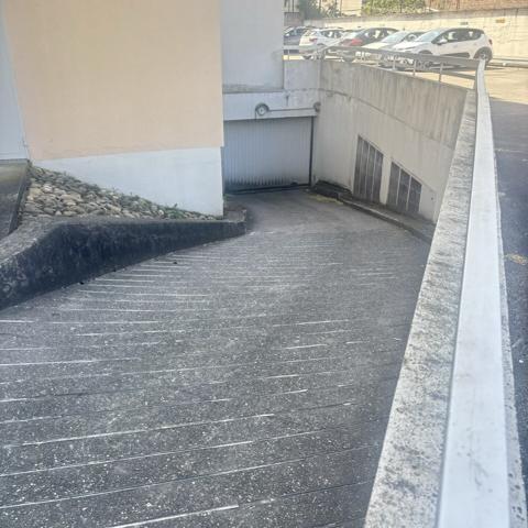 Lumineux 3 pièces avec terrasse cave et parking à KOENIGSHOFFEN