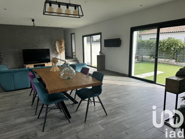 Maison à vendre 4 pièces 130 m² Vauvert