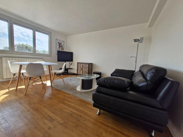 A LOUER T2 MEUBLE   AMIDONNIERS AVEC STATIONNEMENT