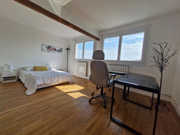 A LOUER T2 MEUBLE   AMIDONNIERS AVEC STATIONNEMENT