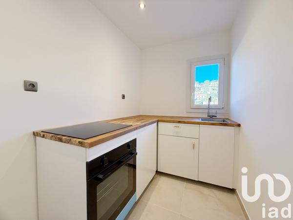 Appartement 3 pièces de 51 m² à Le Lavandou (83980)