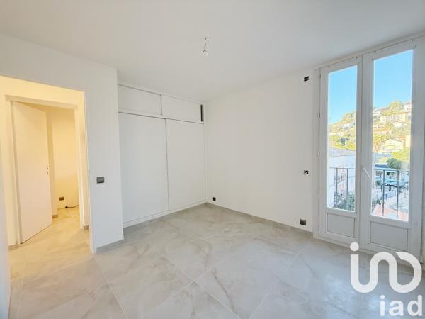 Appartement 3 pièces de 51 m² à Le Lavandou (83980)