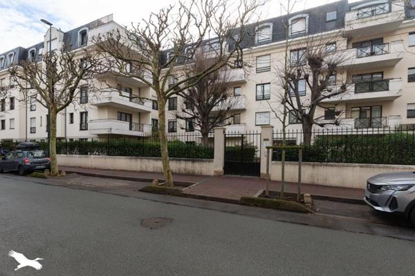 Appartement à vendre |  La Garenne-Colombes |  1 pièce | 30 m²