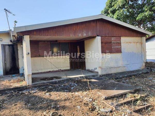 3 TERRAINS sur Basse Terre ST PIERRE, tout à l égout zone U3