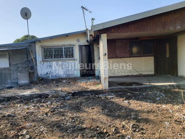 3 TERRAINS sur Basse Terre ST PIERRE, tout à l égout zone U3