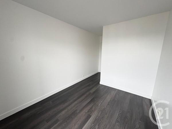 Appartement F4 à vendre  4 pièces - 84 m2 SERRIS - 77