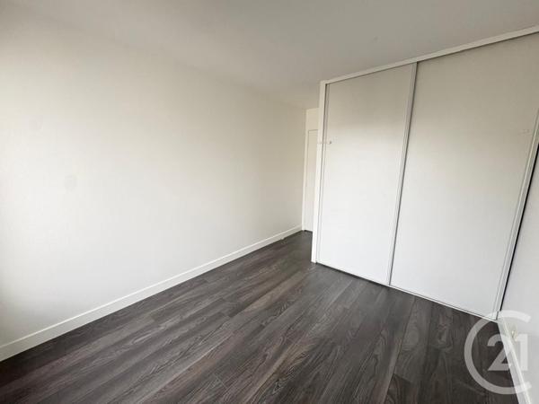 Appartement F4 à vendre  4 pièces - 84 m2 SERRIS - 77