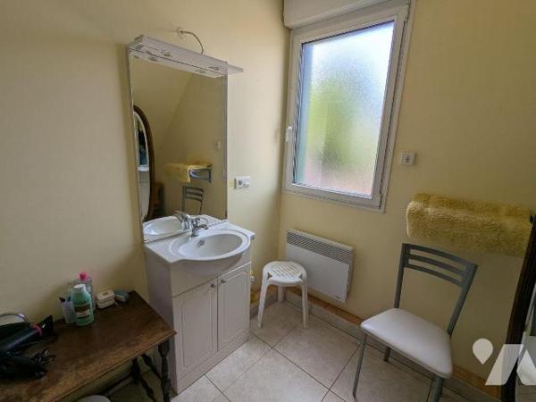 Maison à vendre en plein coeur du centre-ville de Nogent-le-Rotrou (28400), en Eure-et-Loir. 
...