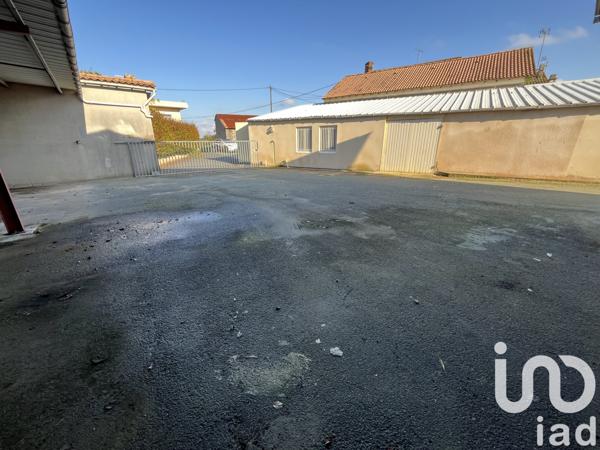 Parking à vendre 540 m² La Peyratte