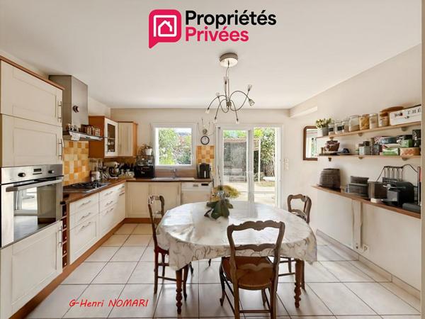 Chateaubriant - Maison7 pièce(s) 140 m2, 4 Chambres, 1174m² de terrain