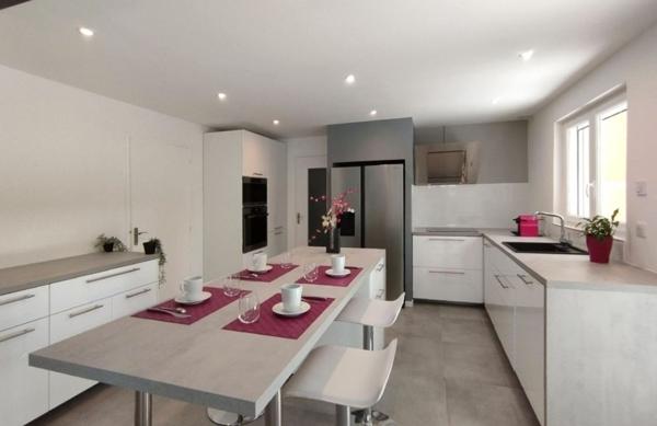 Maison à vendre |  Saint-Clément-de-Rivière |  5 pièces | 166 m²