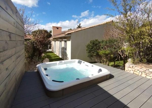 Maison à vendre |  Saint-Clément-de-Rivière |  5 pièces | 166 m²