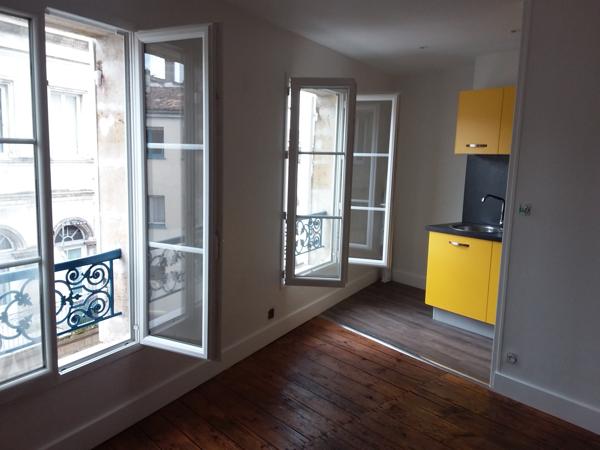 Studio 1 pièce(s) 20 m²