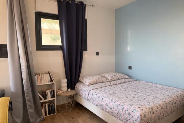 Maison 60 m² + studio avec entrée  indépendante  30 m² loué 800 €/mois     TOTAL  90m2