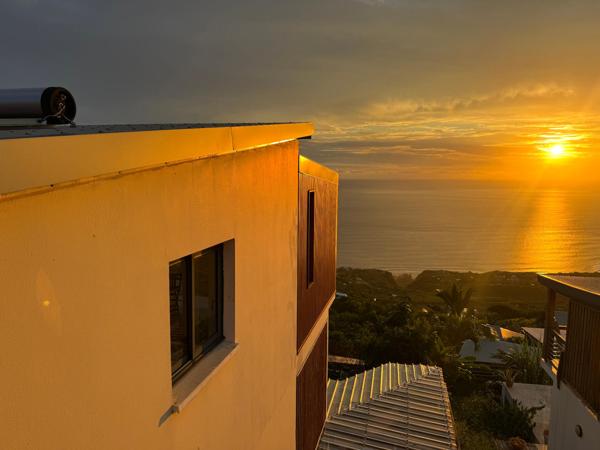 Maison 60 m² + studio avec entrée  indépendante  30 m² loué 800 €/mois     TOTAL  90m2