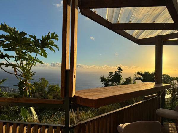 Maison 60 m² + studio avec entrée  indépendante  30 m² loué 800 €/mois     TOTAL  90m2