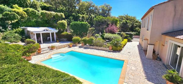 Maison à vendre    7 pièces •  Grimaud