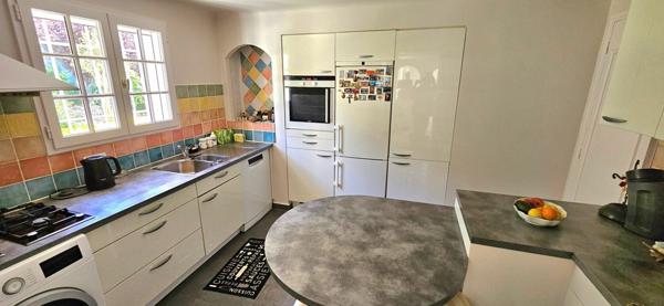 Maison à vendre    7 pièces •  Grimaud