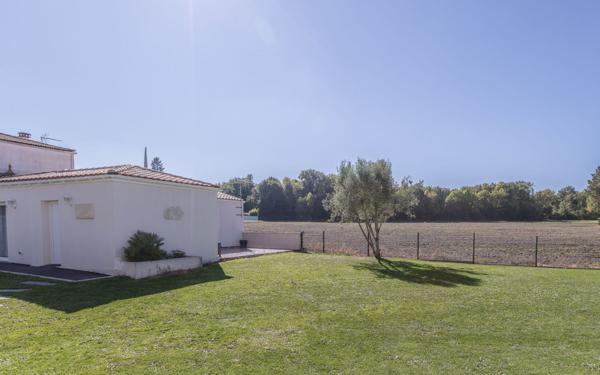 Maison à vendre    7 pièces •  Saint-Sulpice-de-Royan