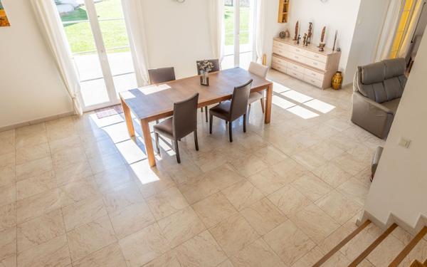 Maison à vendre    7 pièces •  Saint-Sulpice-de-Royan