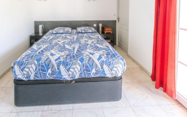 Maison à vendre    7 pièces •  Saint-Sulpice-de-Royan