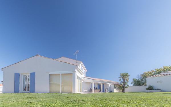 Maison à vendre    7 pièces •  Saint-Sulpice-de-Royan