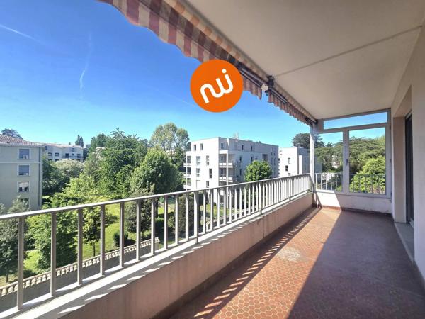 Appartement T3 91m² à Tassin le Bourg - Parking privé