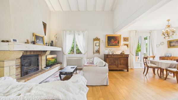 Maison sur terrain de 2100 m² - Fond d'une impasse. Anglet