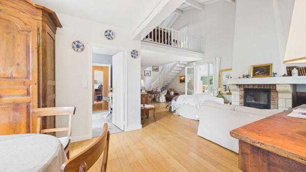 Maison sur terrain de 2100 m² - Fond d'une impasse. Anglet