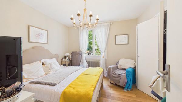 Maison sur terrain de 2100 m² - Fond d'une impasse. Anglet
