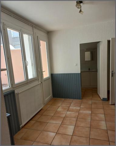 Maison à BRESSUIRE, 79300 - 7 pièces 119m²