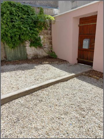 Maison à BRESSUIRE, 79300 - 7 pièces 119m²