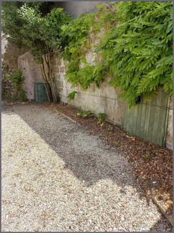 Maison à BRESSUIRE, 79300 - 7 pièces 119m²