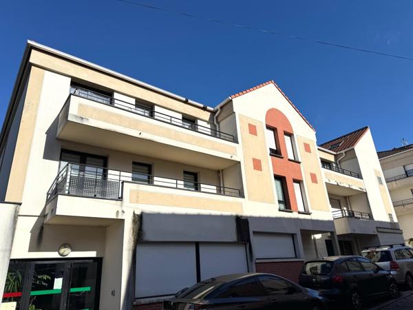 Appartement récent de 3 pièces + Balcon + Asc + Pkgs...