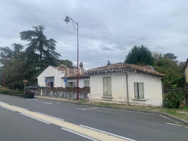 Local d activites de 636 m²