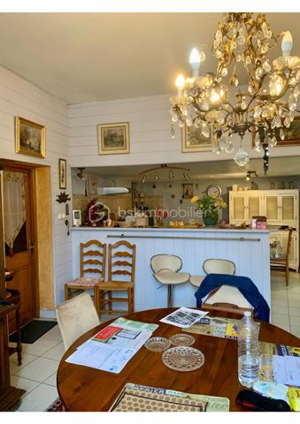 Local d activites de 636 m²