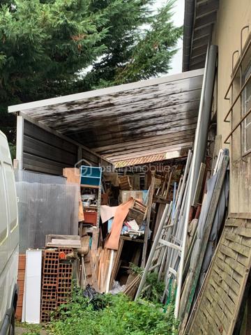 Local d activites de 636 m²