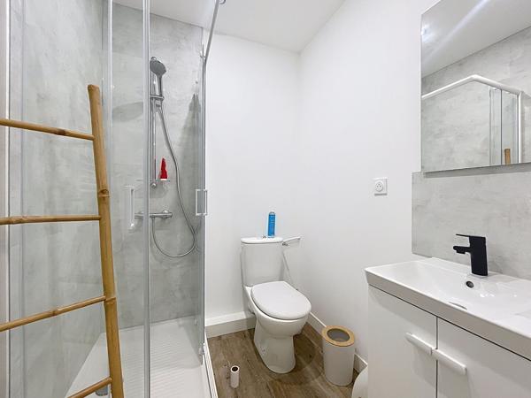 Immeuble 11 pièce(s) 161 m2