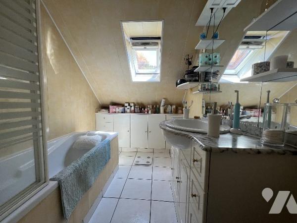 MAISON D'HABITATION A VENDRE