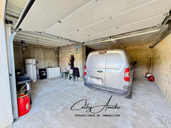 VIGGIANELLO : Villa type T3 + appartement T2, grande terrasse, garage fermé et vaste atelier, à proximité de PROPRIANO et des plages