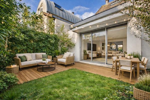 - 78220 VIROFLAY - MAISON FAMILIALE AVEC EXTENSION 140m2 - 3 NIVEAUX - 4 à 5 CHAMBRES -  SOUS SOL - BAIGNE DE LUMIERE - GARAGE - ESPACES EXTERIEURS - BEAUX VOLUMES - PROCHE GARES